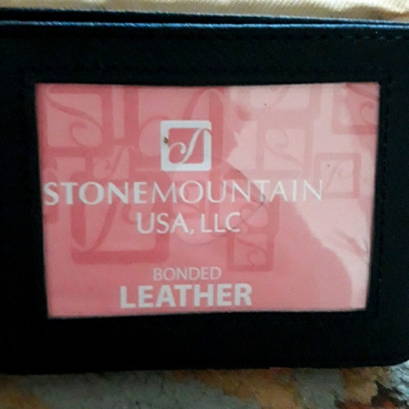 2x*Host Pick*Stone Mountain pretty bonded leather wristlet